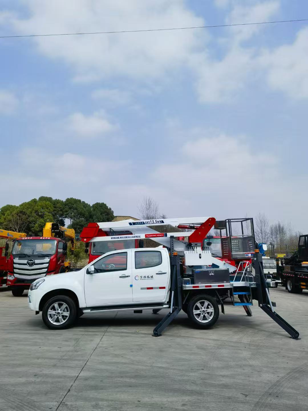 Aerial work platform