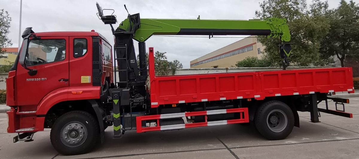 truck crane lift